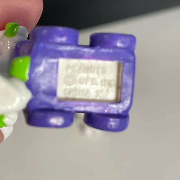 Vintage Snoopy Easter Collectible Figurines Lot of 5 - Picture 10 of 11